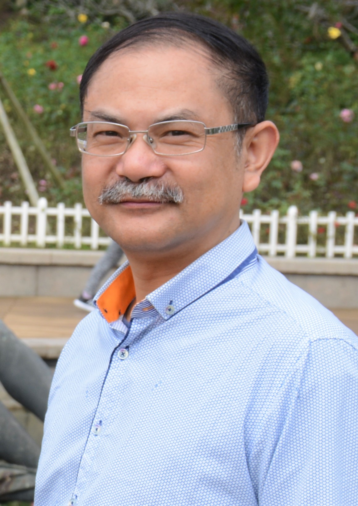 陈临溪，教授、博士生导师